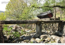 MBIA20000916 | 게티이미지코리아 | 경남 거창군 쌀다리 효열각 Rights-Managed 이미지