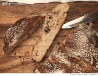 1221382010 | 게티이미지코리아 | A sliced loaf of sour dough bread Royalty-Free 이미지