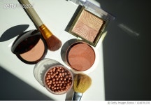 1248701378 | 게티이미지코리아 | display of summery make-up items, seen on a white background in a soft morning light and... 