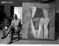 SMH2634836 | 게티이미지코리아 | Pablo Picasso (1881-1973) in his workshop at Grimaldi Castle in Antibes, summer 1946 Rights... 