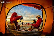 1365981966 | 게티이미지코리아 | On the mountain camp Royalty-Free 이미지