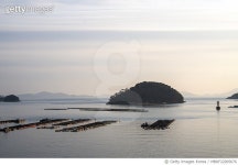 MBRF22005676 | 게티이미지코리아 | 경남 통영시 산양읍,양식장 Royalty-Free 이미지