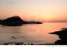 MBRF22012753 | 게티이미지코리아 | 거제시 장목면 외포면,일출 Royalty-Free 이미지