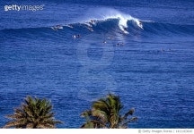 1411163610 | 게티이미지코리아 | USA, Hawaii, Winter Surfing at Sunset Beach Royalty-Free 이미지