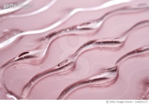 1448291173 | 게티이미지코리아 | The texture of the cosmetic gel on a pink background. Royalty-Free 이미지