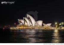 MZHND24000006 | 게티이미지코리아 | 시드니 오페라 하우스 야경 Rights-Managed 이미지