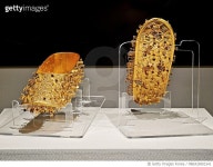 MBIA25001541 | 게티이미지코리아 | 전남 나주시 나주복암리고분 전시관 금동 신발 나주 정촌고분출토 Rights-Managed 이미지