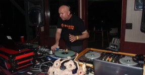 Timmy House Johnstons Stream | Mixcloud Timmy House Johnston