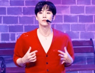 전체 게시판 - 준호야 여며야 겠다 경쟁자가 너무 많아