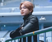 이건 박지민한테서 여유랑 다정함이 동시에 느껴지는게 발리는 포인트 - 방탄소년단 카테고리