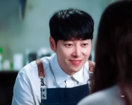 슬픔을 이겨보려고 희망찬 미래를 생각하며 - 김동욱 카테고리