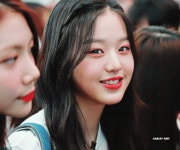 HOT - [프듀48] 길 잃고 울고 있으면 연예기획사에 데려다줄 얼굴.jpgif