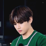 ㅋㅋㅋㅋㅋㅋㅋ웃는거 졸귀 - 뷔 카테고리