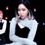 전체 게시판 - 민정이 지금도 쩌는데 헤어랑 의상만 좀더 추기 편하면 어떨까🤦🏻♀️ 전체 게시판 - 민정이 지금도 쩌는데 헤어랑... 