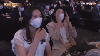 롤린 추는 김연경 & 양효진.gif - 스퀘어 카테고리 롤린 추는 김연경 & 양효진.gif - 스퀘어 카테고리