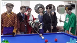 아니 이거 윤기 마지막에 지민이 보는 거 왜 설ㄹㅔ냐 - 방탄소년단(BTS) 카테고리