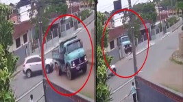 This driver just reversed without brakes |  - Times of India VideosTweets by TimesLitFestDelTweets by timeslitfestkol This driver... 