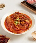 [행복제곱] 매운 대창 소갈비 묵은지찜 (700g) - 현대식품관 [행복제곱] 매운 대창 소갈비 묵은지찜 (700g)