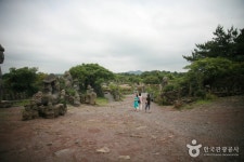 Geumneung Seokmulwon (Geumneung Rock Park) (금능석물원)... Seokmulwon (Geumneung Rock Park)  (금능석물원) - Korea Tour Ranking