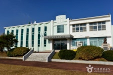 Filial Son Jung Jaesu Memorial Hall (효자 정재수 기념관) - 관광지랭킹