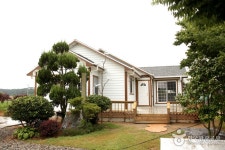 꽃지화이트펜션 숙박 정보와 주변 관광 명소 및 근처 맛집 여행 정보