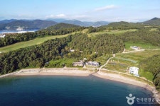 모상개 자연발생 유원지 (2026) - 경상남도 남해군 가볼만한곳 - 관광지랭킹