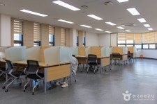 유성도서관 문화 정보와 주변 관광 명소 및 근처 맛집 여행 정보