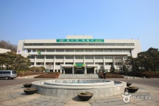 초막골생태공원 느티나무야영장 - 캠프위크
