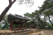 Yoseonjeong Pavilion & Yoseonam Rock (요선정·요선암) - Korea Tour Ranking
