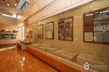 Dosan Ahn Chang-Ho Memorial Hall (도산안창호 기념관) - 관광지랭킹