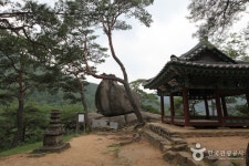 Yoseonjeong Pavilion & Yoseonam Rock (요선정·요선암) - Korea Tour Ranking