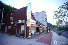 태백으뜸한우 음식점 정보와 주변 관광 명소 및 근처 맛집 여행 정보