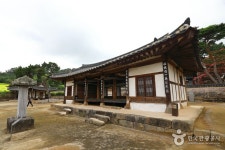 Donamseowon Confucian Academy [UNESCO World Heritage] (돈암서원 [유네스코 세계문화유산]) - Korea Tour Ranking