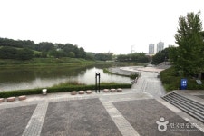 Olympic Park (올림픽공원) - 관광지랭킹