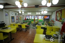 Jongjeom Tteokbokki (종점 떡볶이) - 관광지랭킹