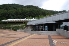 Cheongju National Museum (국립청주박물관) - 관광지랭킹