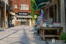 보수동 책방골목 (2026) - 부산광역시 중구 가볼만한곳 - 관광지랭킹