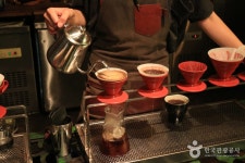 Hapjeong-dong Café Street (합정동 카페거리) - Korea Tour Ranking