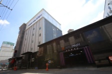 투나잇호텔 숙박 정보와 주변 관광 명소 및 근처 맛집 여행 정보