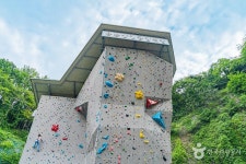 응봉산 암벽등반공원 레저스포츠 정보와 주변 관광 명소 및 근처 맛집 여행 정보