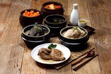 Tosokchon Samgyetang(토속촌삼계탕) - 관광지랭킹