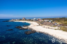 Udo Sanho Beach (Seobinbaeksa) (우도 산호해변 (서빈백사)) - 관광지랭킹