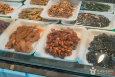 화봉종합시장 쇼핑 정보와 주변 관광 명소 및 근처 맛집 여행 정보