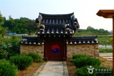 청송 신기리 밀양박씨효부각 - 경상북도 청송군 - 가볼만한곳 - 관광지랭킹