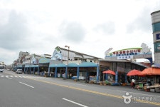 목포 종합수산시장 - 전라남도 목포시 - 가볼만한곳 - 관광지랭킹