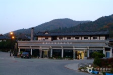 Gyongju Folk Craft Village (경주민속공예촌) - Korea Tour Ranking