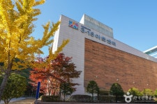 3·15 아트센터 - 경상남도 창원시 마산회원구 - 가볼만한곳 - 관광지랭킹