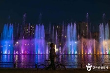 라베니체광장 관광 정보와 주변 관광 명소 및 근처 맛집 여행 정보