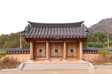 정충사 (배중손 사당) - 전라남도 진도군 - 가볼만한곳 - 관광지랭킹