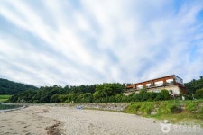 모상개 자연발생 유원지 (2026) - 경상남도 남해군 가볼만한곳 - 관광지랭킹